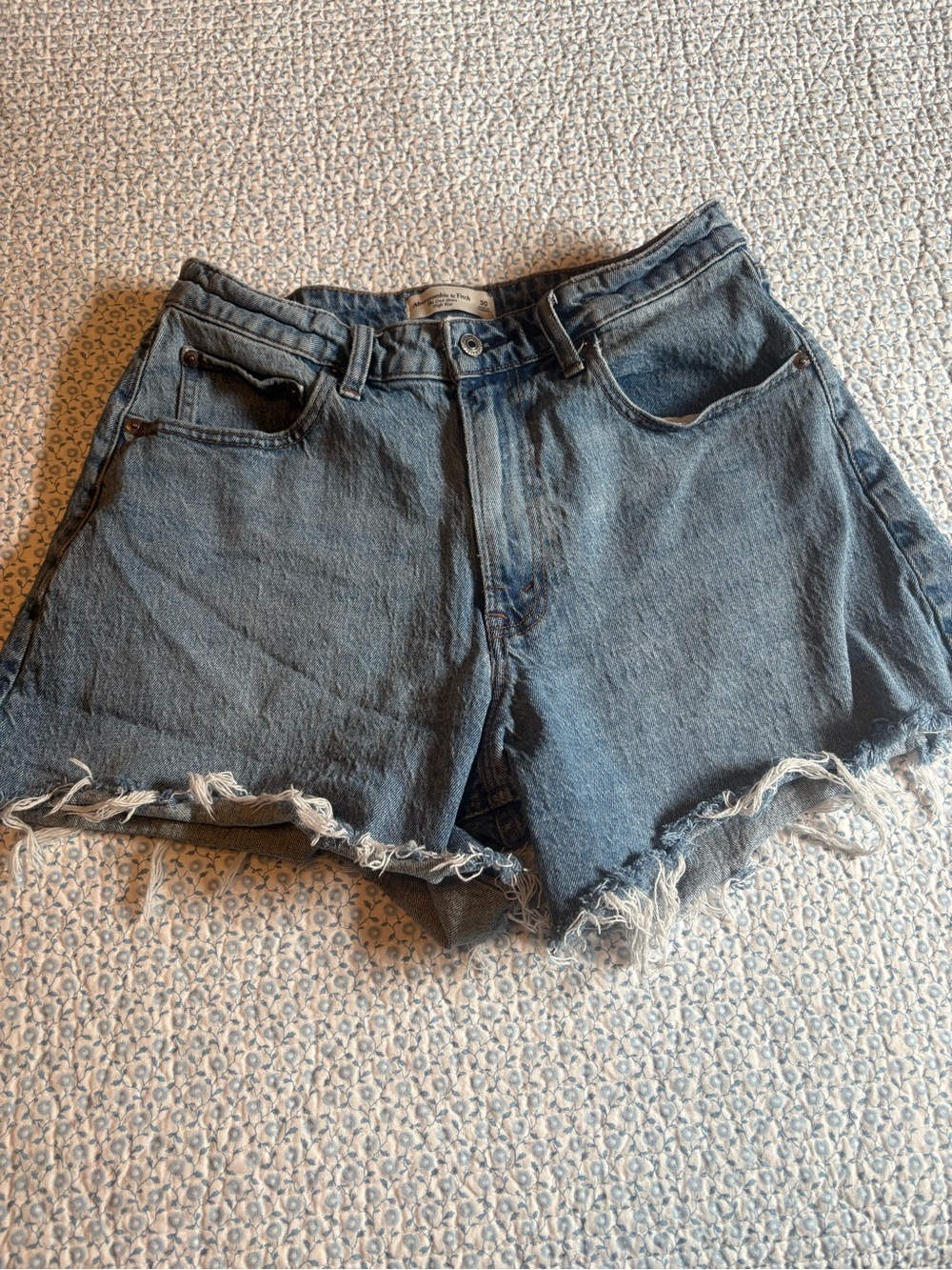 Abercrombie & Fitch High Rise Curve Love Dad Short
